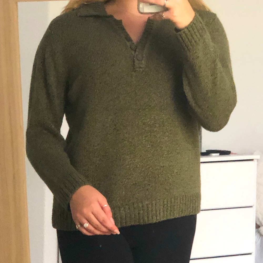 Like new army green Karen Scott button-up sweater size petite L